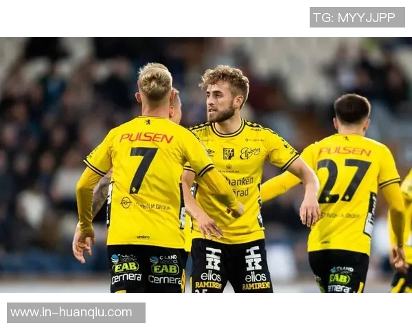 帕福斯足球俱乐部成立于2014年其队徽象征抗英民族英雄精神